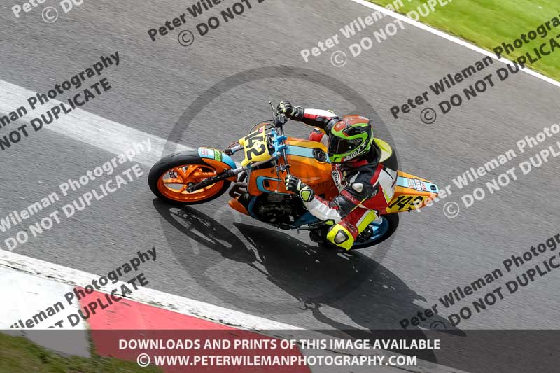 cadwell no limits trackday;cadwell park;cadwell park photographs;cadwell trackday photographs;enduro digital images;event digital images;eventdigitalimages;no limits trackdays;peter wileman photography;racing digital images;trackday digital images;trackday photos